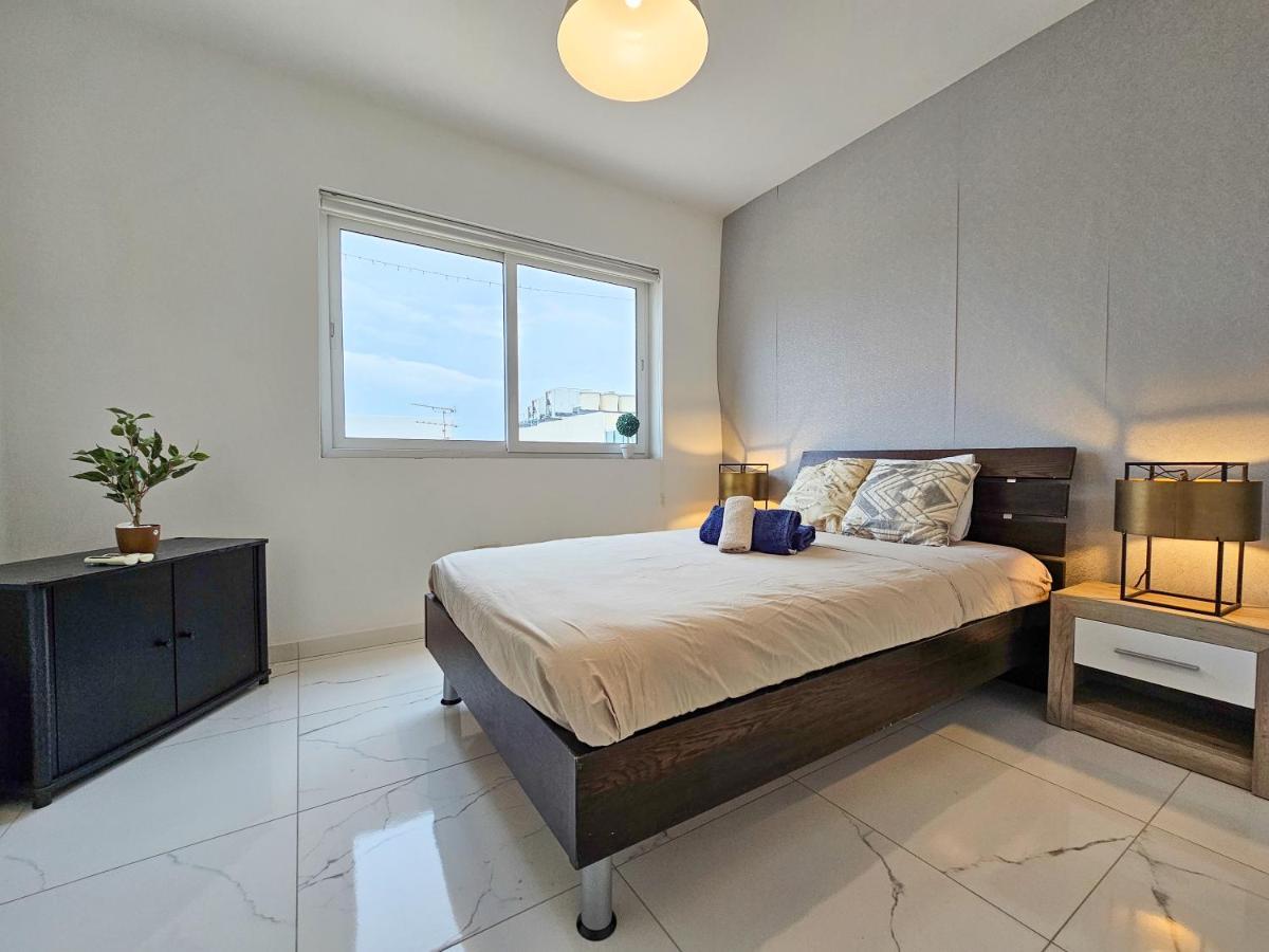 Ferienwohnung Mive Luxury Sea View Penthouse Gzira Exterior foto