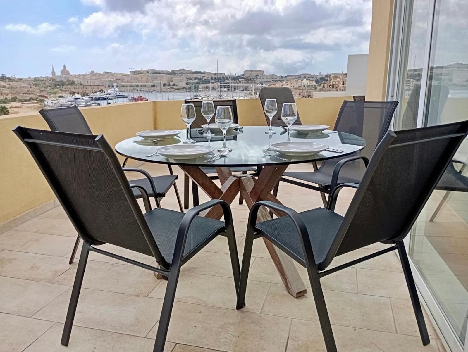 Ferienwohnung Mive Luxury Sea View Penthouse Gzira Exterior foto