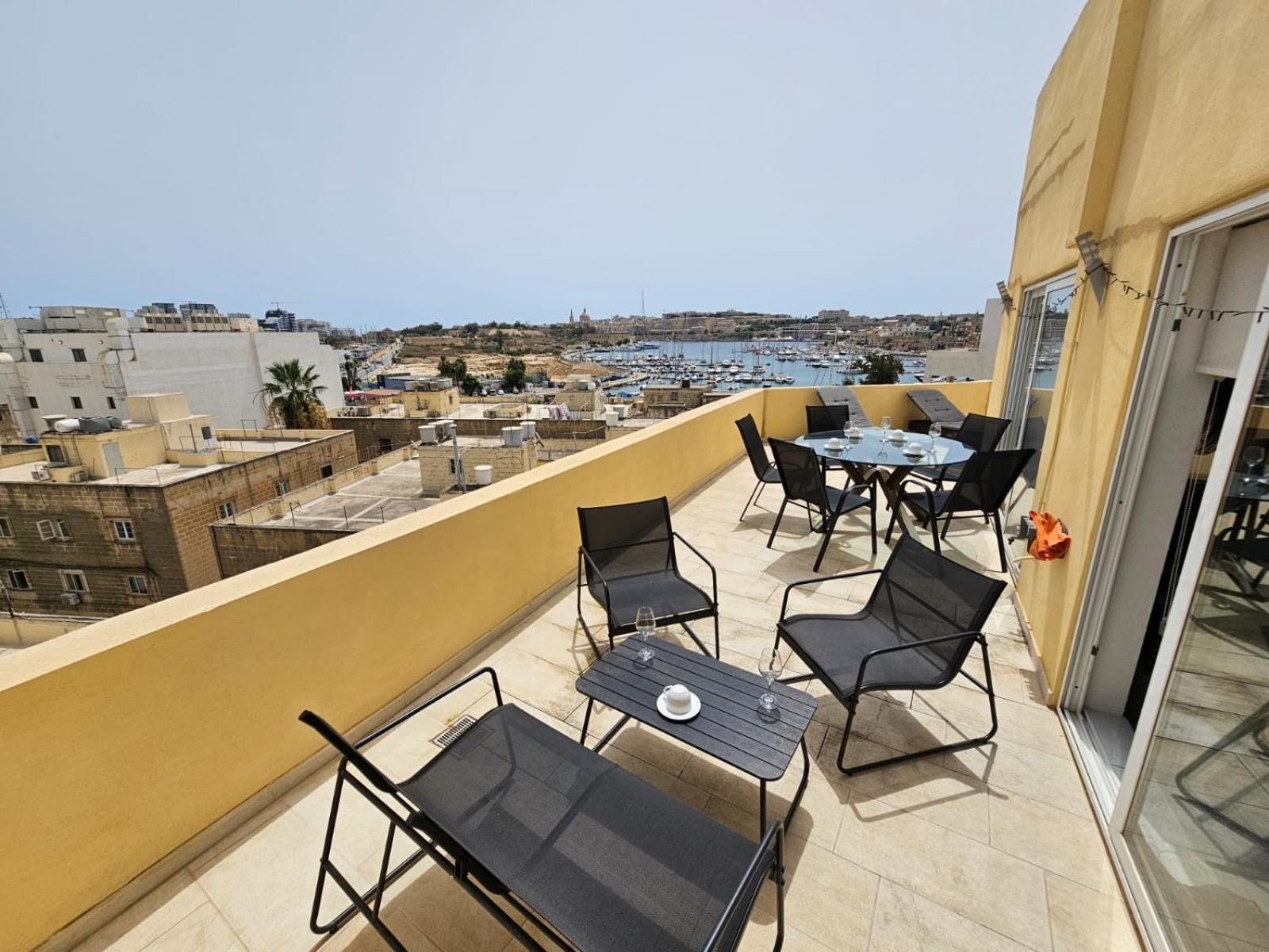 Ferienwohnung Mive Luxury Sea View Penthouse Gzira Exterior foto