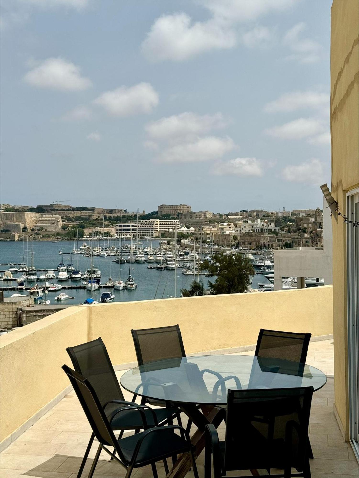 Ferienwohnung Mive Luxury Sea View Penthouse Gzira Exterior foto